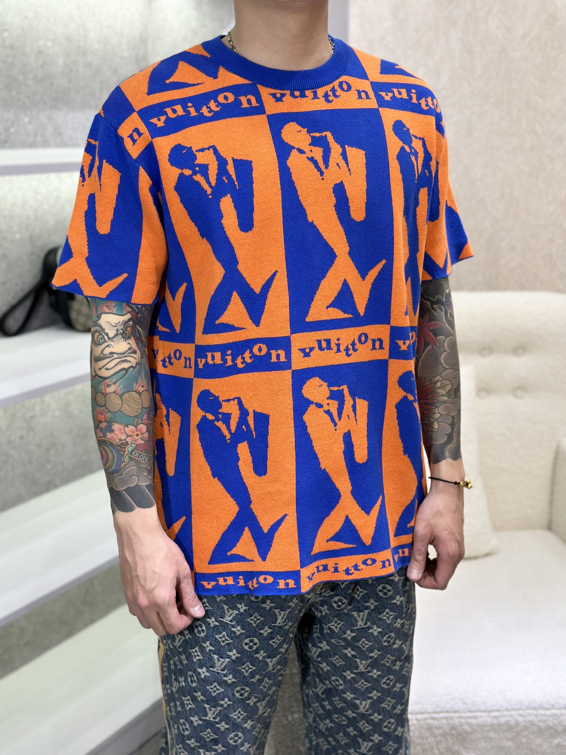 Áo phông T-shirt len Louis Vuitton LV Cam phối Xanh họa tiết người thổi kèn Like Auth on web VTN
